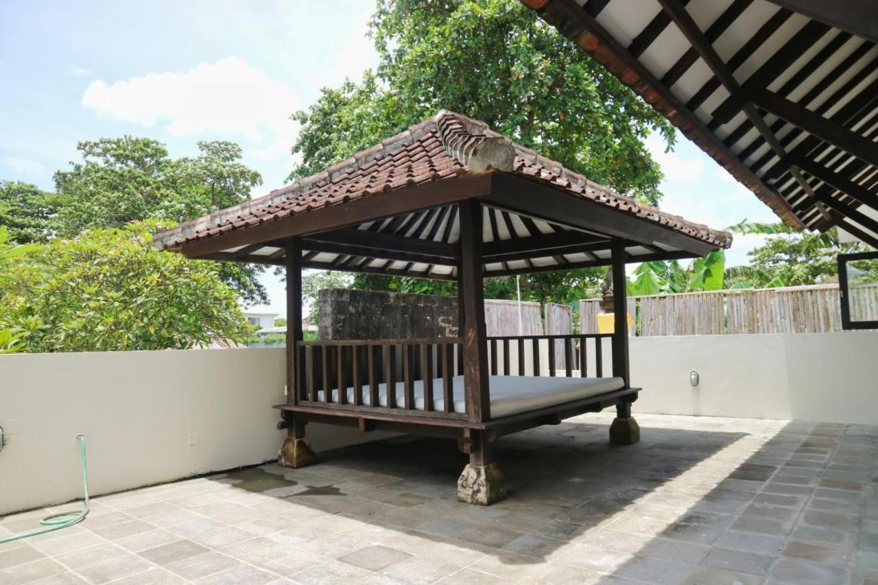 4bedr With Swimming Pool! *